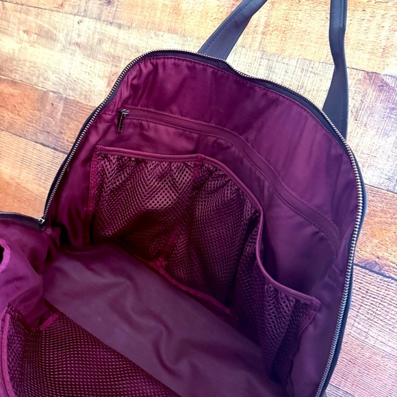 Lululemon Yin Time Work/Gym/Travel Bag - Picture 7 of 16